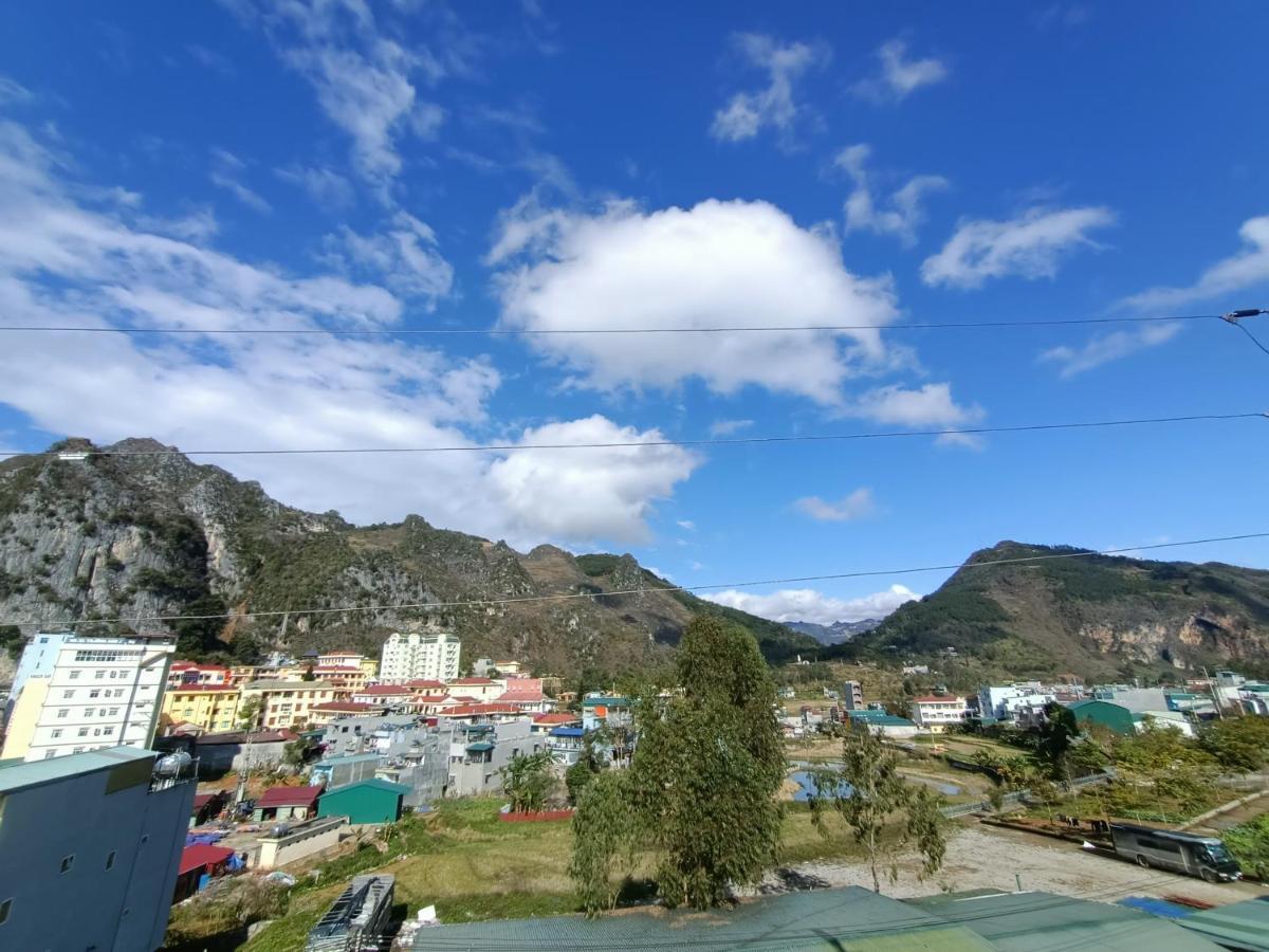 Nha Nghi Quang Trung Leilighet Dong Van  Eksteriør bilde