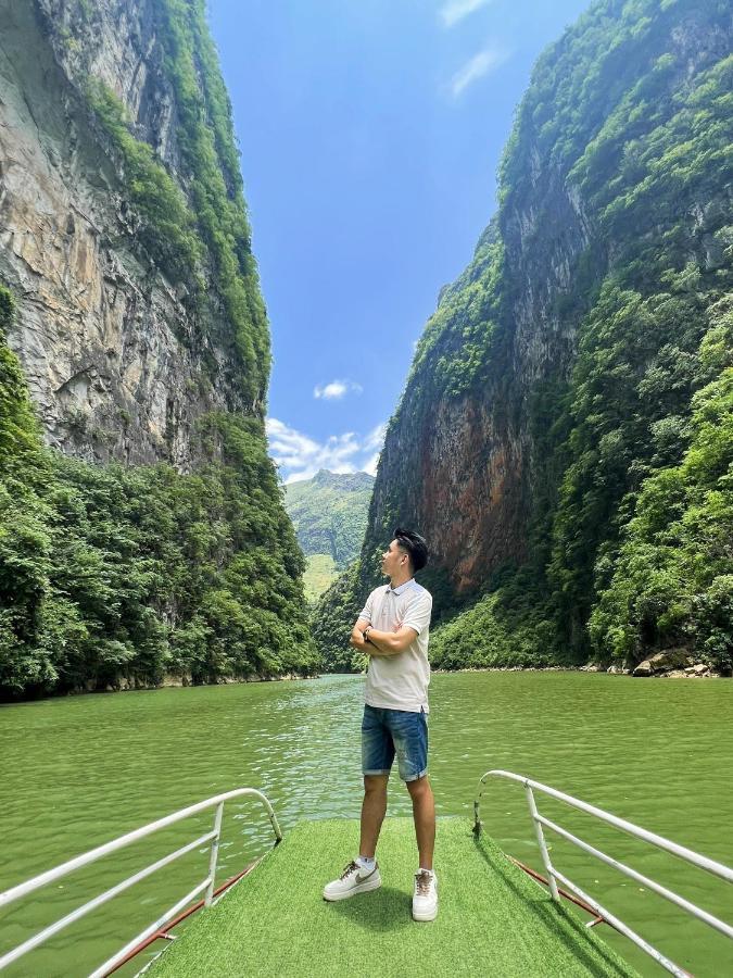 Nha Nghi Quang Trung Leilighet Dong Van  Eksteriør bilde